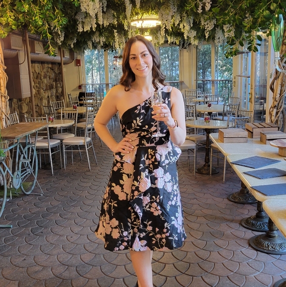 Adrianna Papell black floral one shoulder dress - Picture 9 of 9